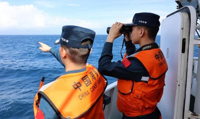 离开火只差一步！中方不再忍让，由训转战，新型无人机亮剑黄岩岛